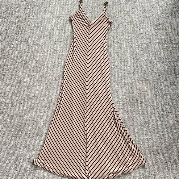 iris Dresses & Skirts - Comfy Soft Long Maxi Dress